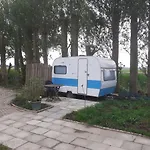 Wijndomein De Vier Ambachten -overnachten In De Wijngaard Kemping Simonshaven