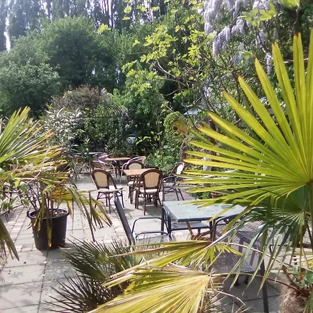 Parque de Campismo Wijndomein De Vier Ambachten -overnachten In De Wijngaard