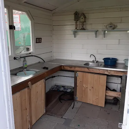 Campsite Wijndomein De Vier Ambachten -overnachten In De Wijngaard *