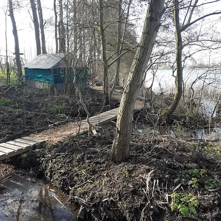 Wijndomein De Vier Ambachten -overnachten In De Wijngaard * Simonshaven