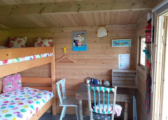 Wijndomein De Vier Ambachten -overnachten In De Wijngaard * Simonshaven