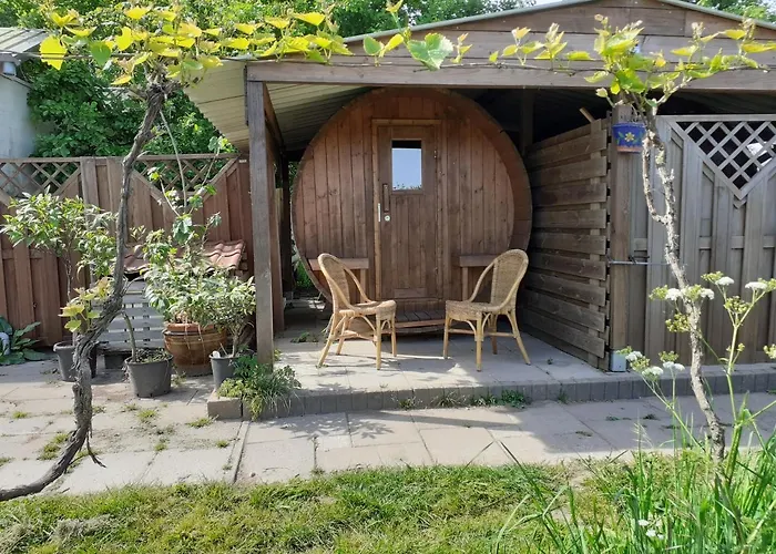 Wijndomein De Vier Ambachten -overnachten In De Wijngaard Simonshaven