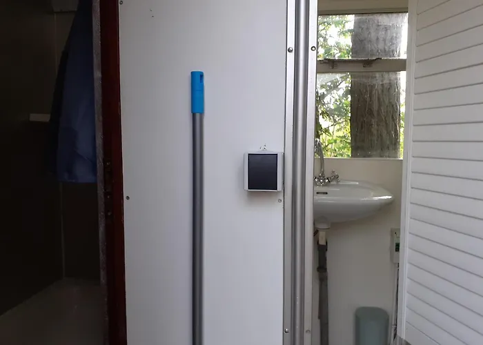 Wijndomein De Vier Ambachten -overnachten In De Wijngaard * Simonshaven