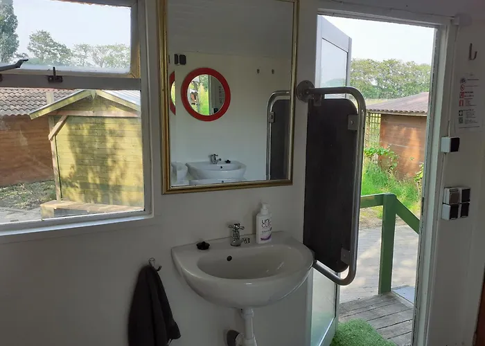 Wijndomein De Vier Ambachten -overnachten In De Wijngaard Campeggio Simonshaven