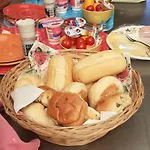 Camping Wijndomein De Vier Ambachten -overnachten In De Wijngaard *